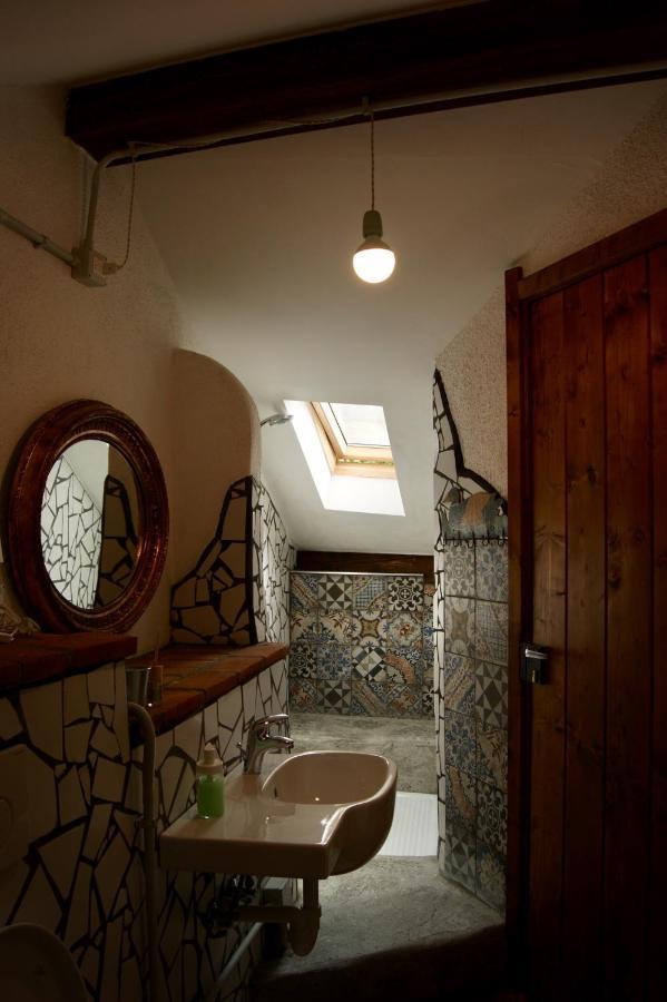 Bed and Breakfast Un Coccodrillo A Frassino Calizzano Exterior foto